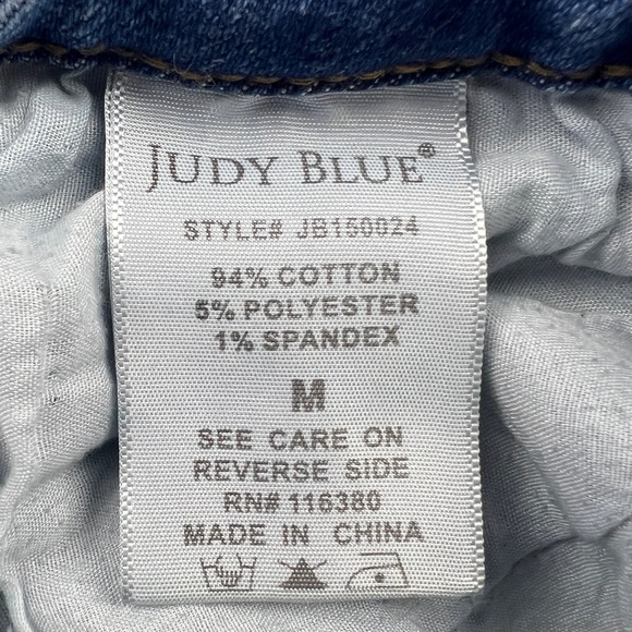 Judy Blue Jean Shorts Women’s Medium Rolled Hem Distressed Blue Denim JB150024 - Picture 6 of 10